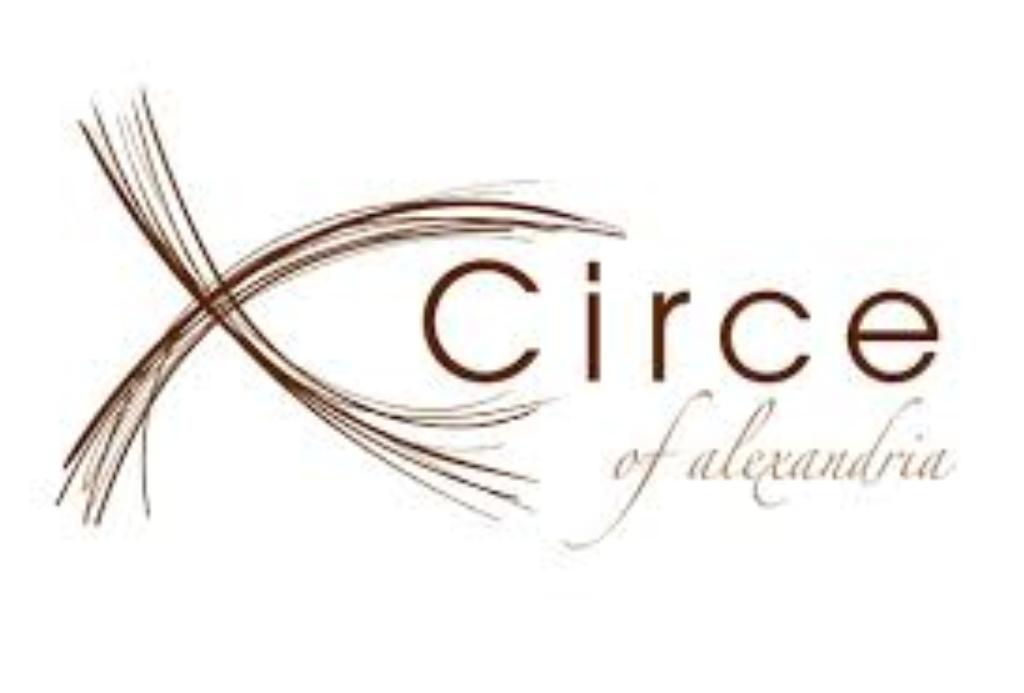 Circe rounded. Circe шрифт. Парфюм Circe. Circe rounded DM.