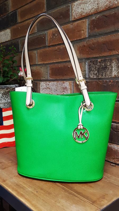 michael kors kelly green purse
